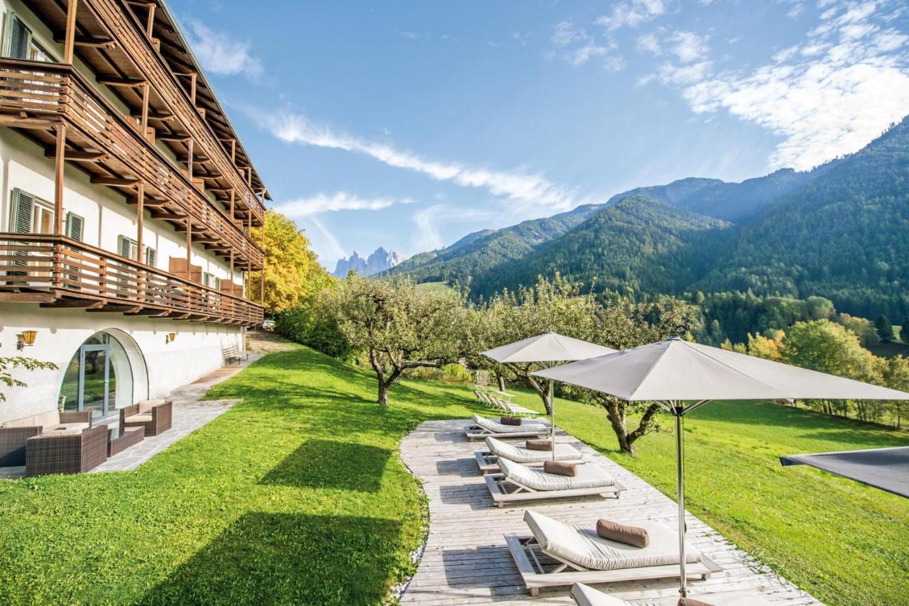 Hotel Kabis Funes  Bagian luar foto